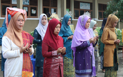 SMAN 4 Bengkalis Gelar Apel Hardiknas 2025, Angkat Tema “Partisipasi Semesta Wujudkan Pendidikan Bermutu untuk Semua”
